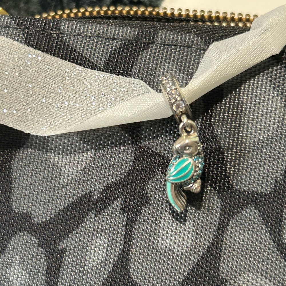 Pandora Parrot charm